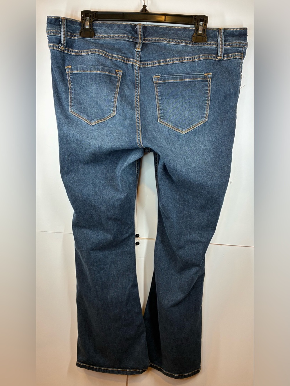 Torrid Luxe Slim Boot Jeans Women’s Size 14R Medium Wash Stretch Denim - Picture 4 of 8